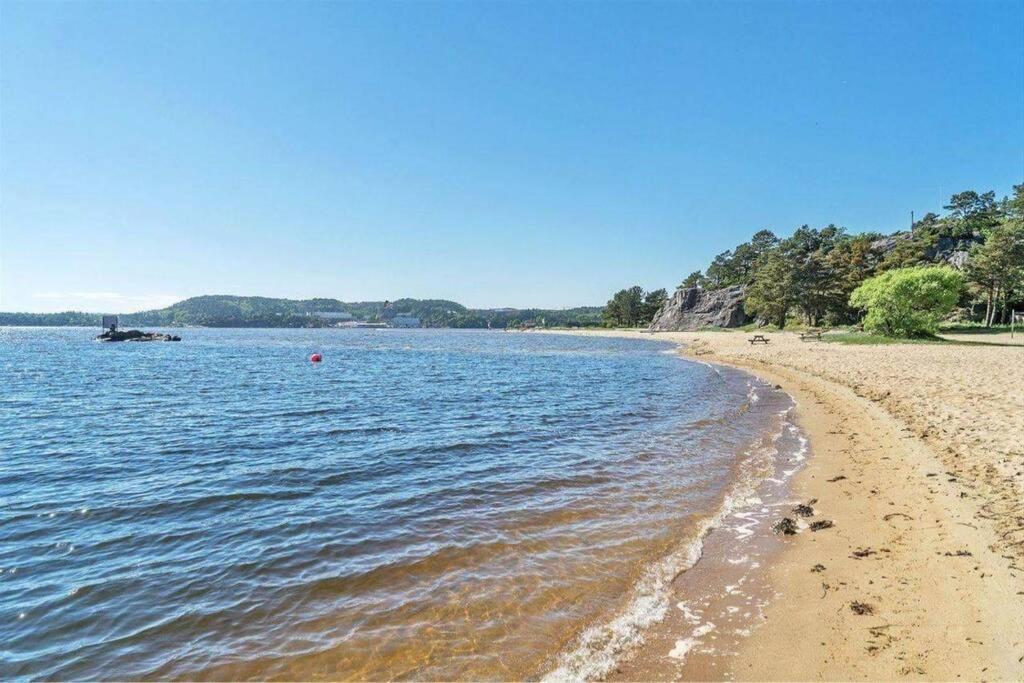 Nybygd Feriebolig Rett Ved Strand Til Leie! Kristiansand Exterior photo